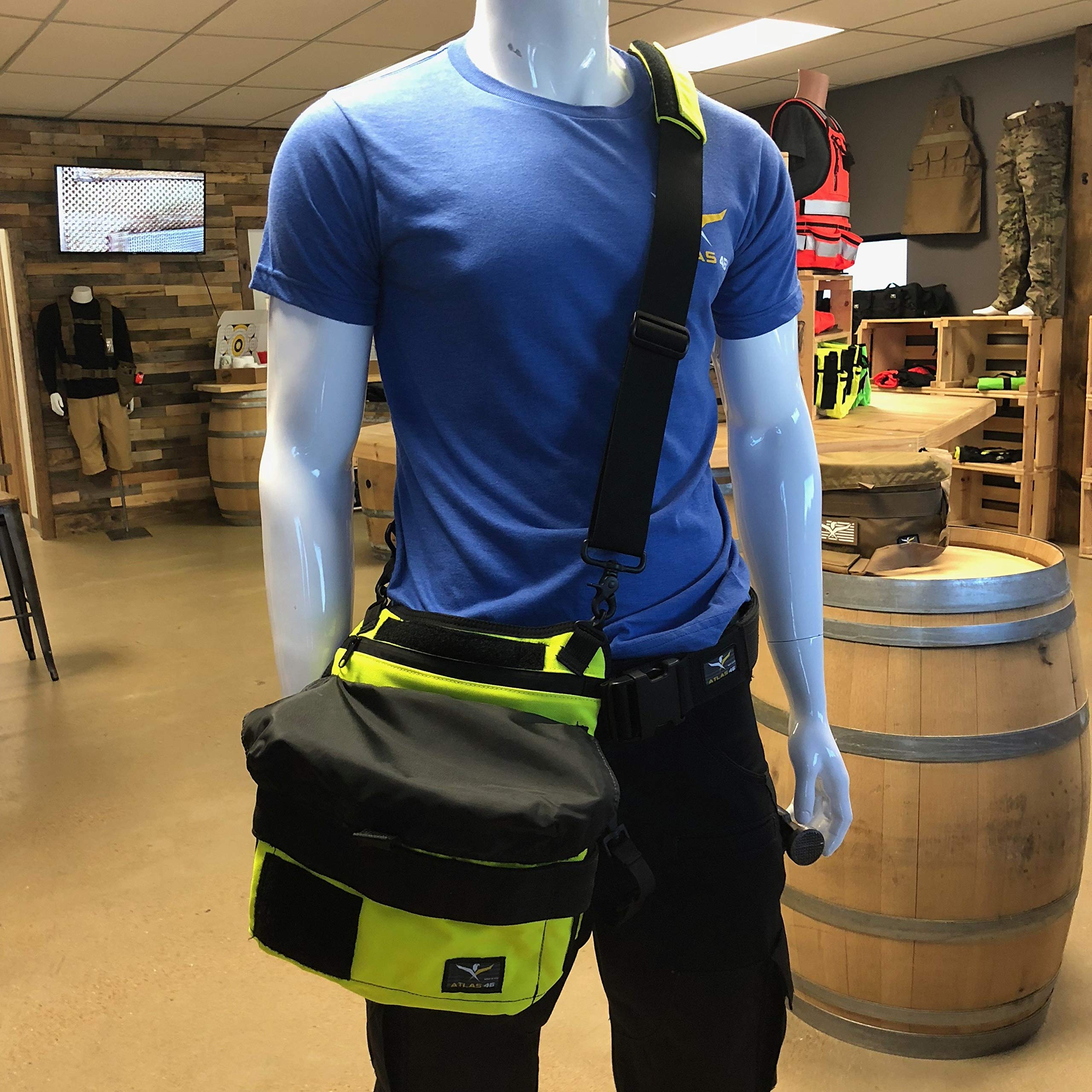 Amazon.co.jp: Atlas 46 ベンジャミン 電気技師/技術者バッグ